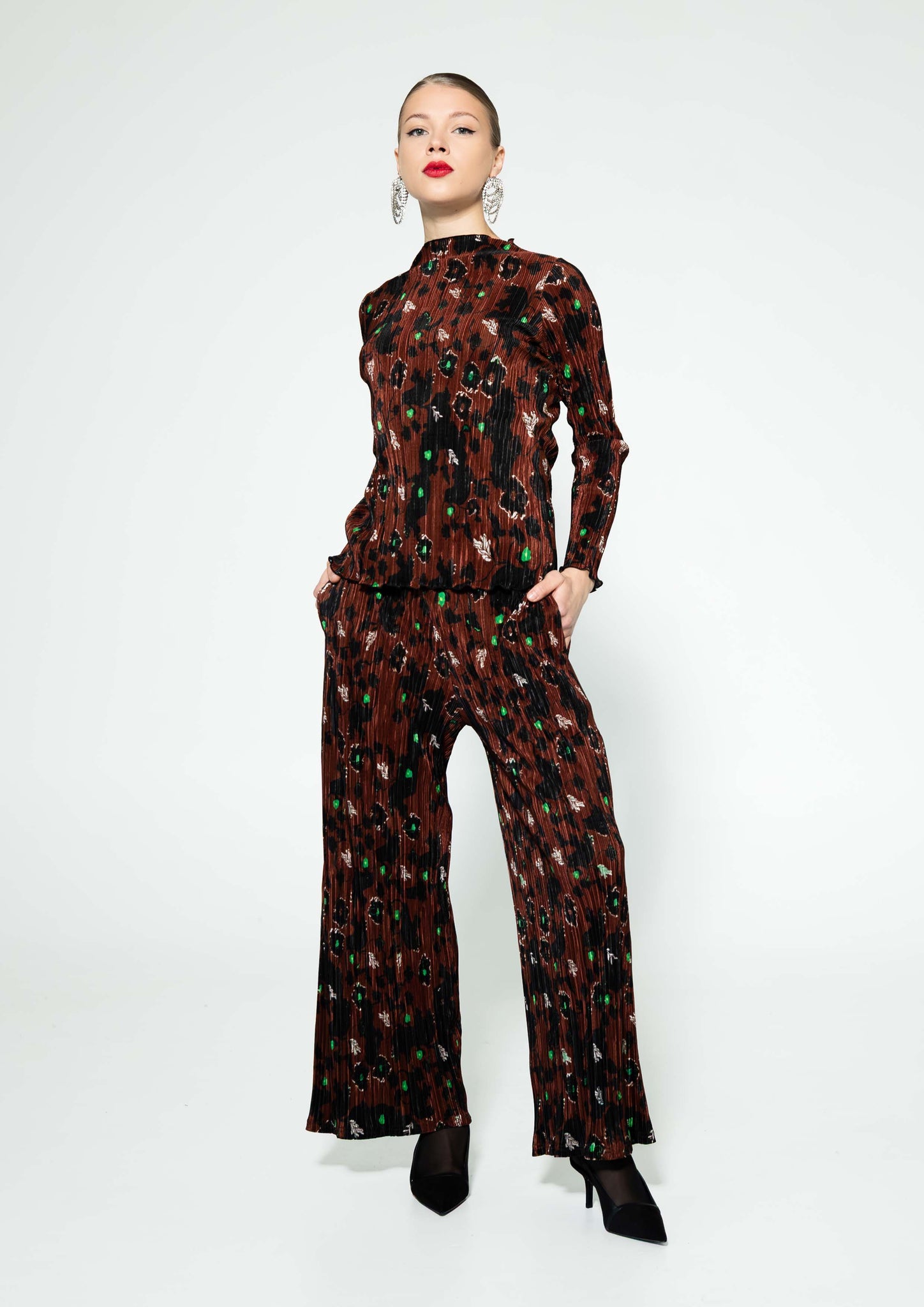 PIA pleated trousers